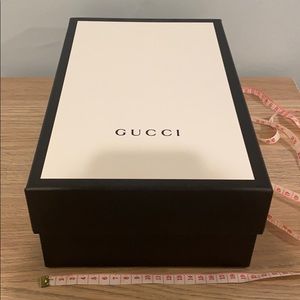 Gucci shoe box with one dust bag